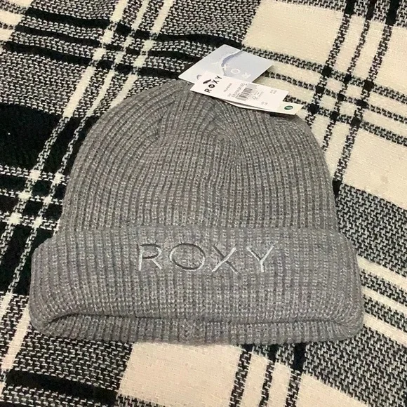 Roxy grey freja embroidered beanie hat - Picture 1 of 5